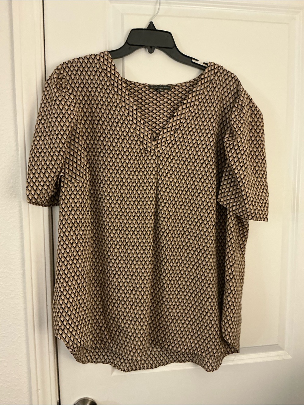 Adrianna Papell Women's Geometric Diamond Pleated Front V Neck Blouse Tunic 2X